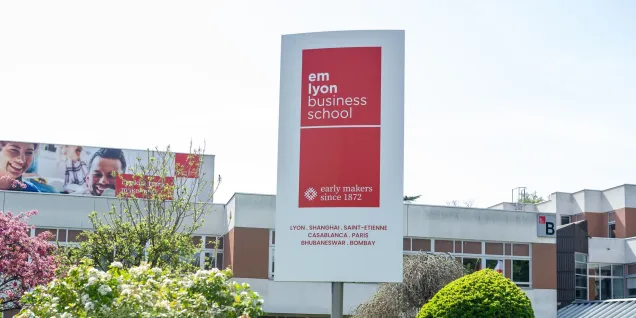 A l’occasion du Jour de la Terre le 22 avril 2023 emlyon business school renforce son engagement en faveur de l’environnement