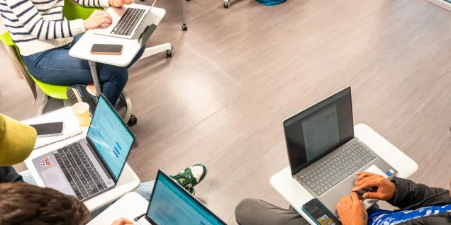 Les makers’ labs : emlyon met l’innovation au cœur de ses formations