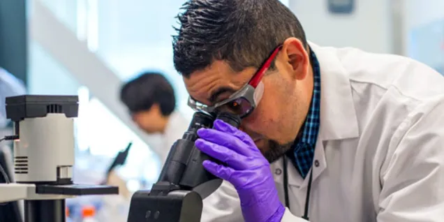 emlyon et Bristol Myers Squibb