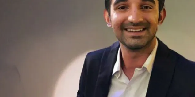 Ahmed came from Pakistan to join emlyon business school, learn why!