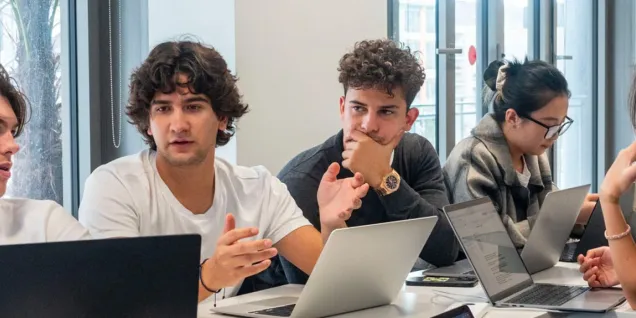 Différence entre bachelor et licence