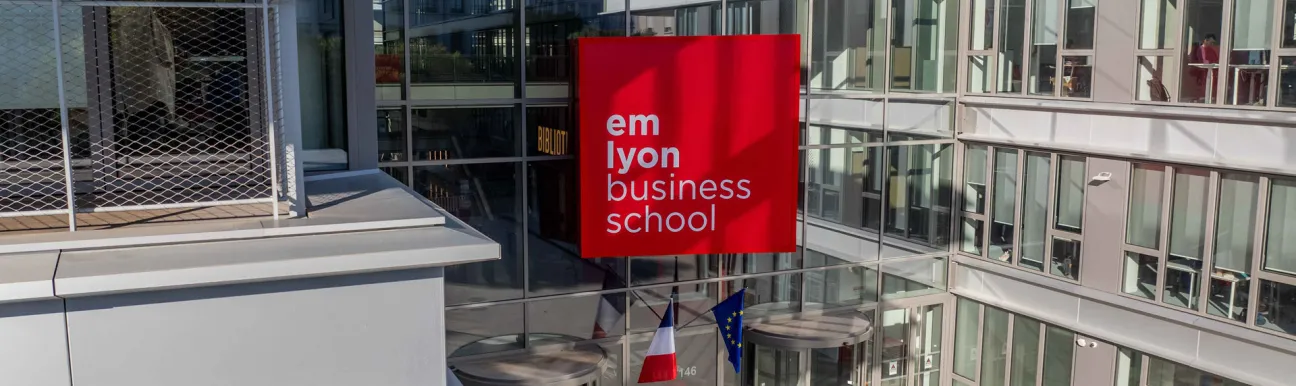 emlyon business school - vue aérienne