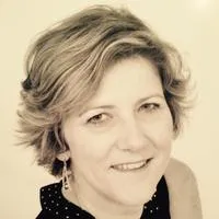 Geraldine-Renaud-Mairesse-EMBA-emlyon-business-school