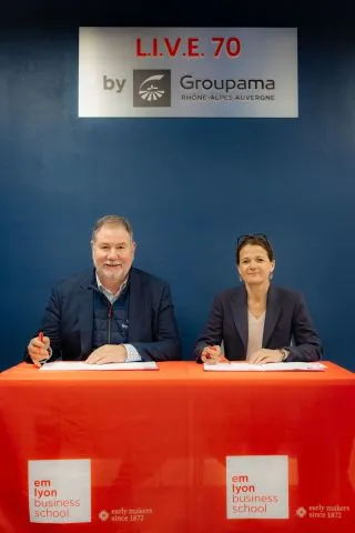 Communique-de-presse_2024-01-Signature-Chaire-GRAA-x-emlyon Communique-de-presse_2024-01-Signature-Chaire-GRAA-x-emlyon