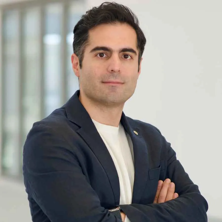 Parham Ashur - emlyon business school Parham Ashur - emlyon business school