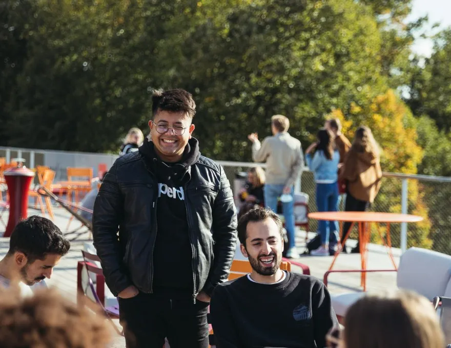 emlyon et l’ensemble de ses personnels se réjouissent d’accueillir ses étudiants et participants dans les prochaines semaines et leur souhaitent à toutes et tous une excellente rentrée.