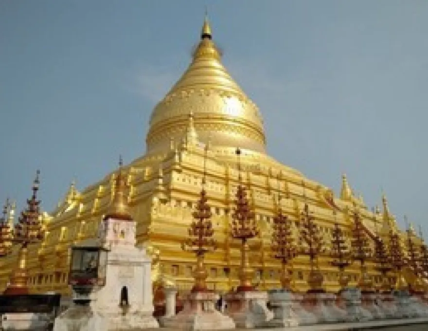 stage Myanmar3