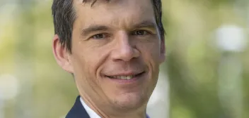 Lionel SITZ - emlyon business school - MFT Lionel SITZ - emlyon business school - MFT